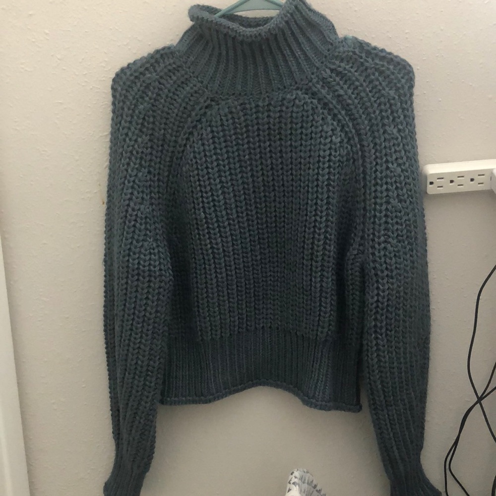 H&M sweater